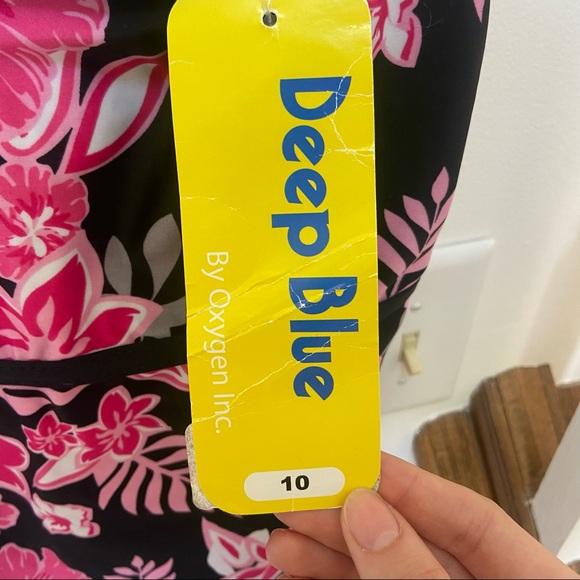 Deep Blue Tankini Top NWT - Picture 3 of 5